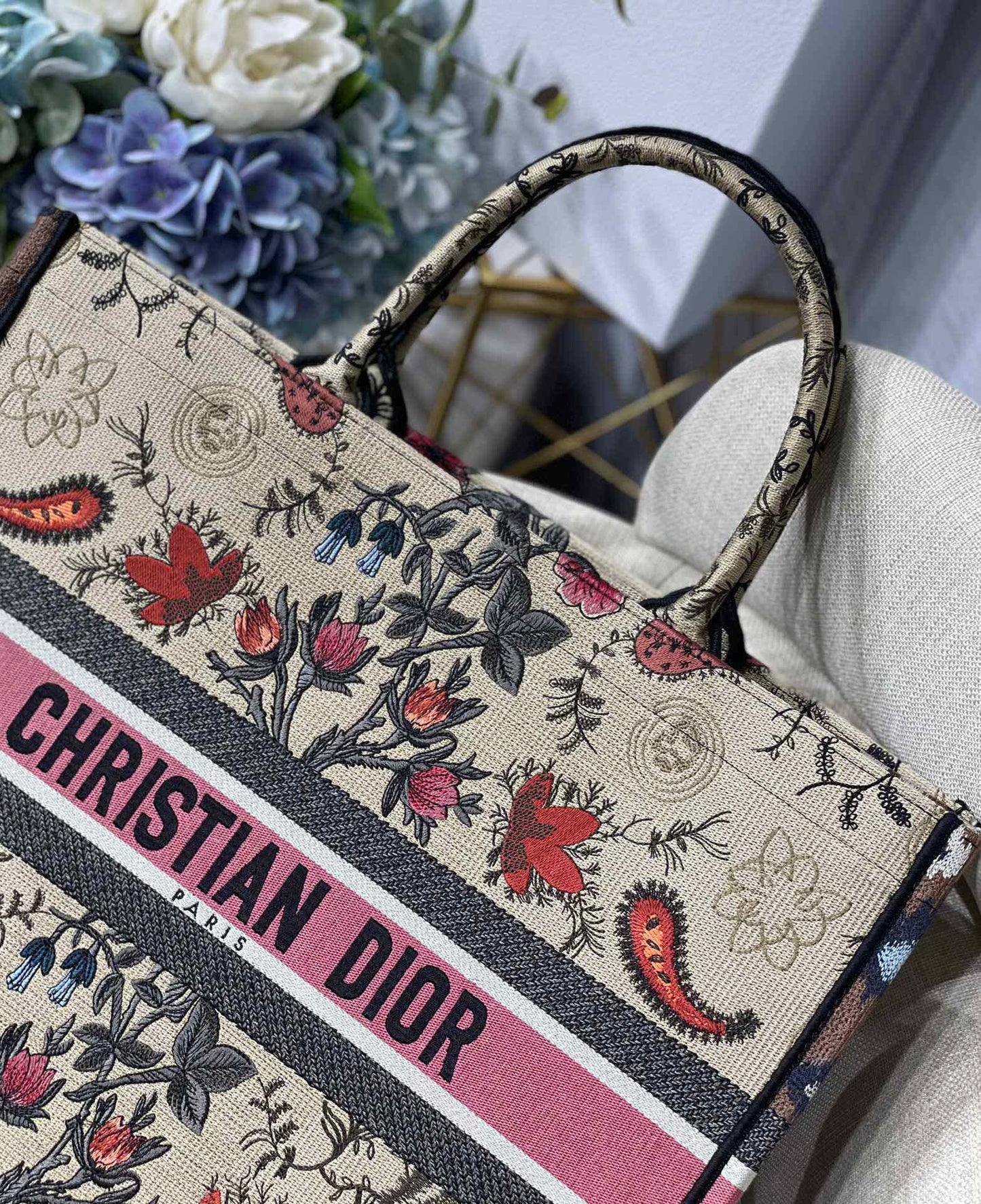 Top Quality Large Book Tote Flowers Embroidery For Women 16.5in/42cm CD M1286ZRIW