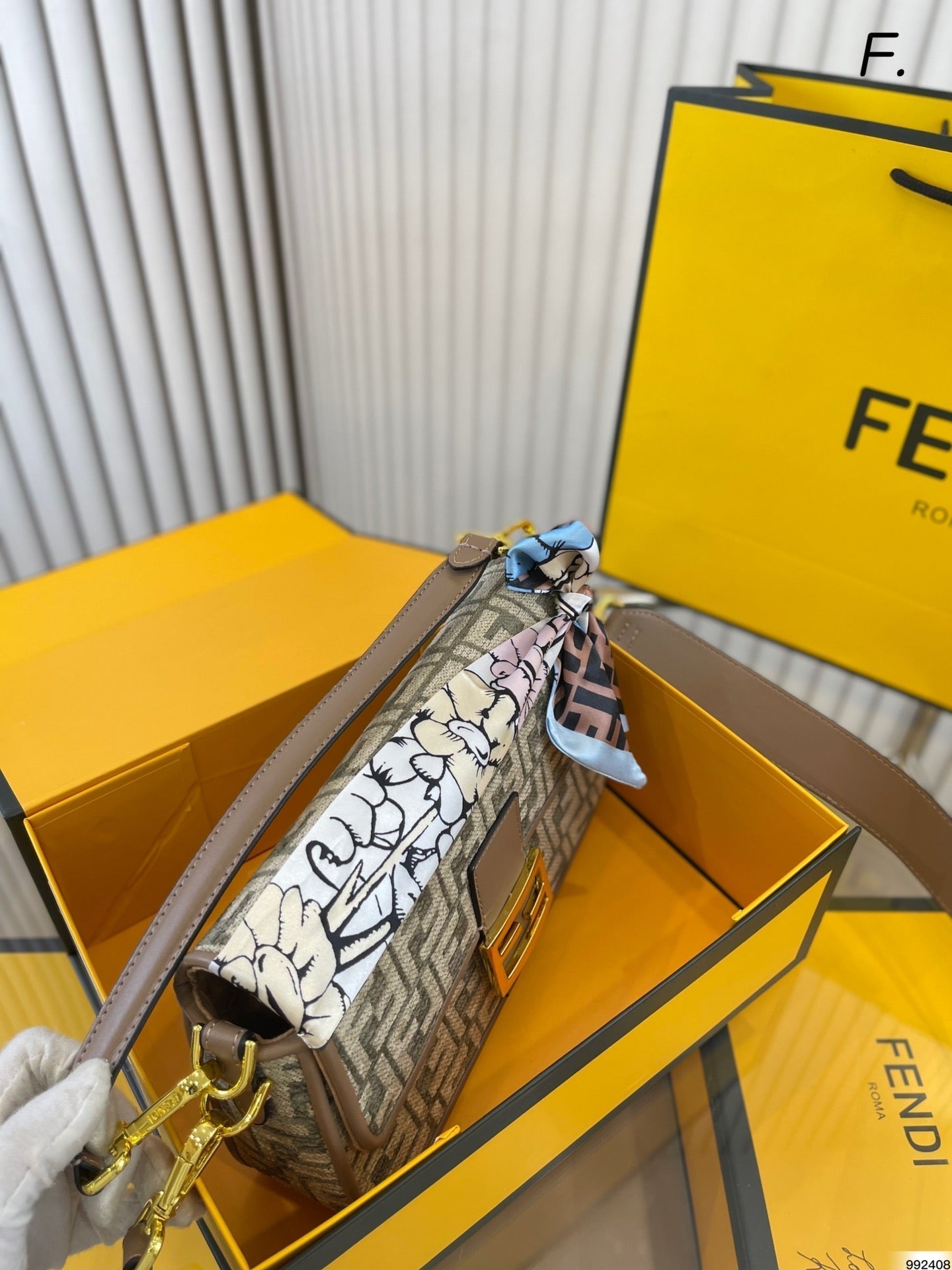 EN - New 1:1 rep Lux Bags FEI 268