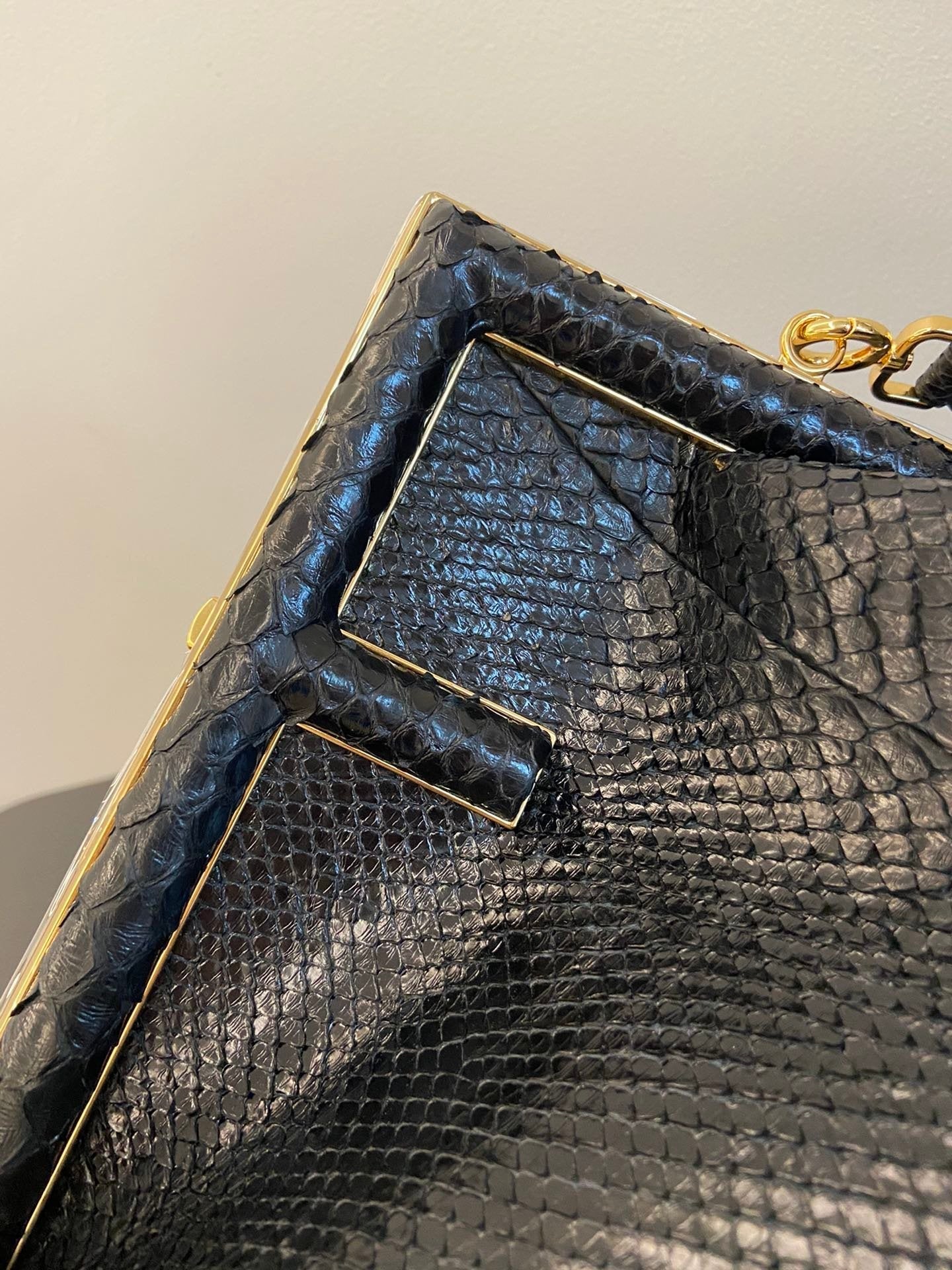 Top QualityTop Quality Top QualityTop Qualityrst Small Black For Women, Women’s Bags, Shoulder And Crossbody Bags 10in/26cm FF 8BP129A