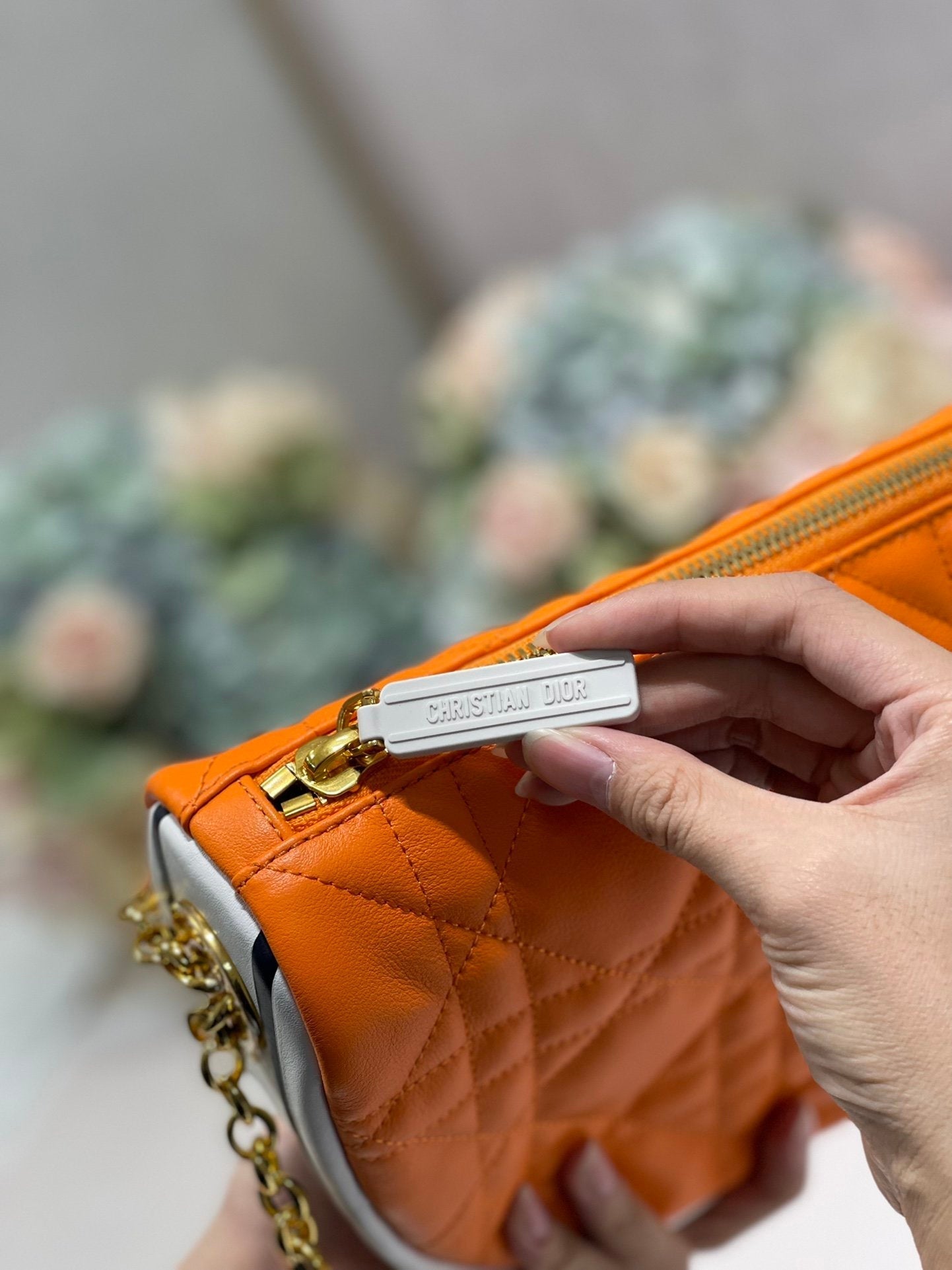 Top Quality MeTop Qualityum Vibe Hobo Bag, Orange Handbags, Crossbody Bags, 30cm CD