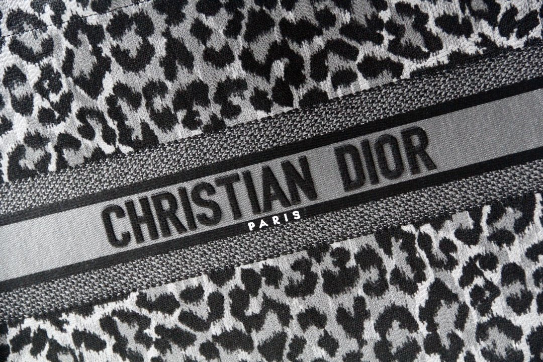 EN - New 1:1 rep  Bags DIR 260