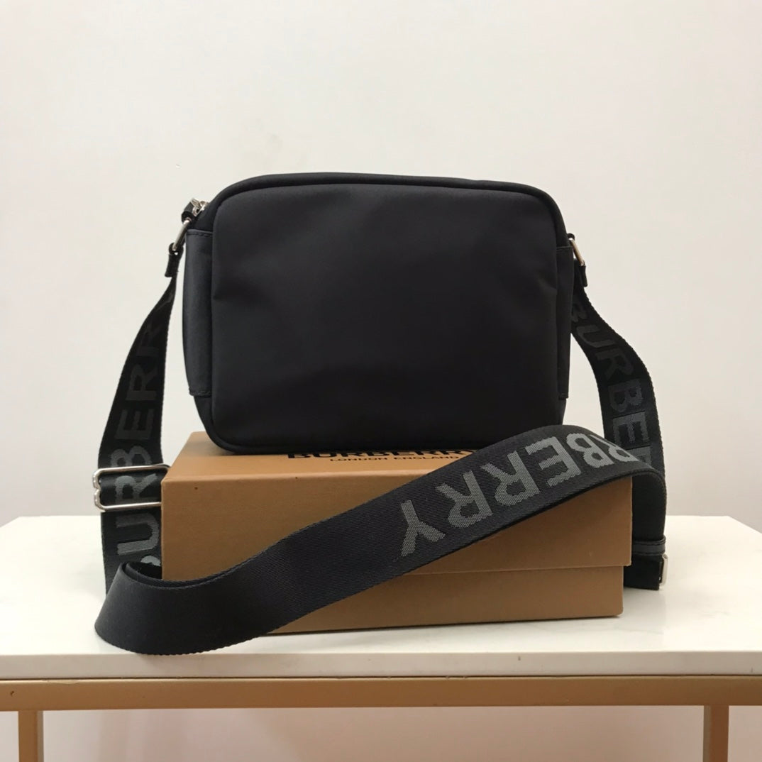 Top Quality Logo Detail Nylon Crossbody Bag Black For Men, Bags 8.7in/22cm