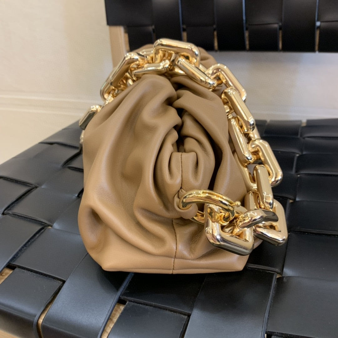 Top Quality Chain Pouch For Women 12.2in/31cm In Camel 620230VCP402618