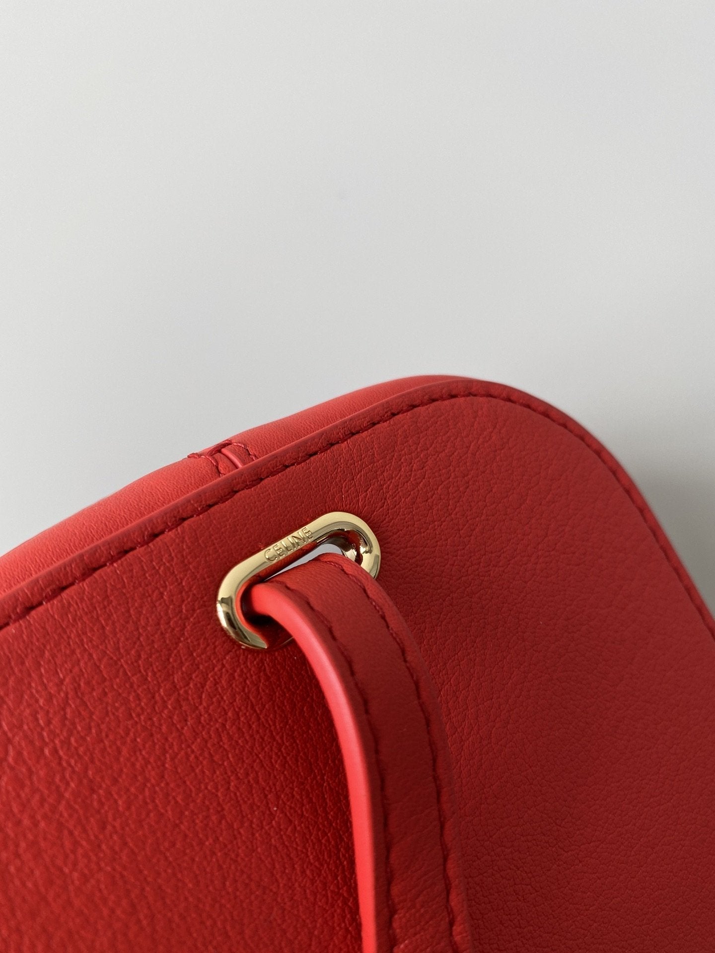 Top Quality Small Box Cuir Triomphe Red For Women 4in/11cm 199263EFB.27BR