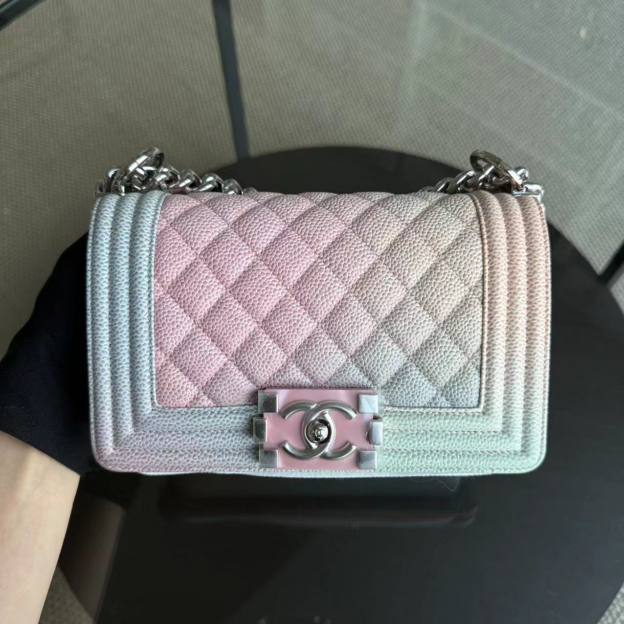 *Un d* Chanel Boy Small Bag - Caviar Quitled Rainbow Calfskin Series 25