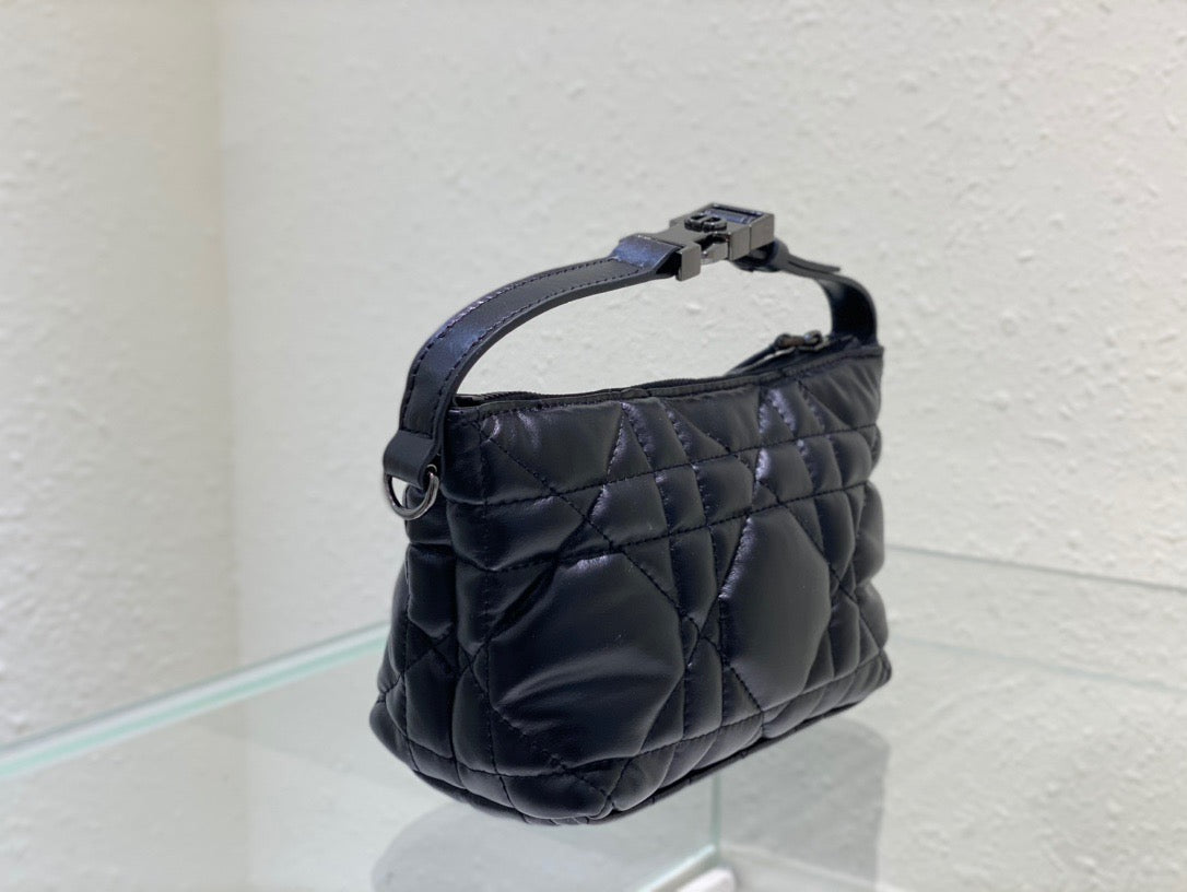 Top Quality Small DYORTravel Nomad Pouch Black, For Women, Womens Handbags 6in/15cm CD S5553BMIG_M900