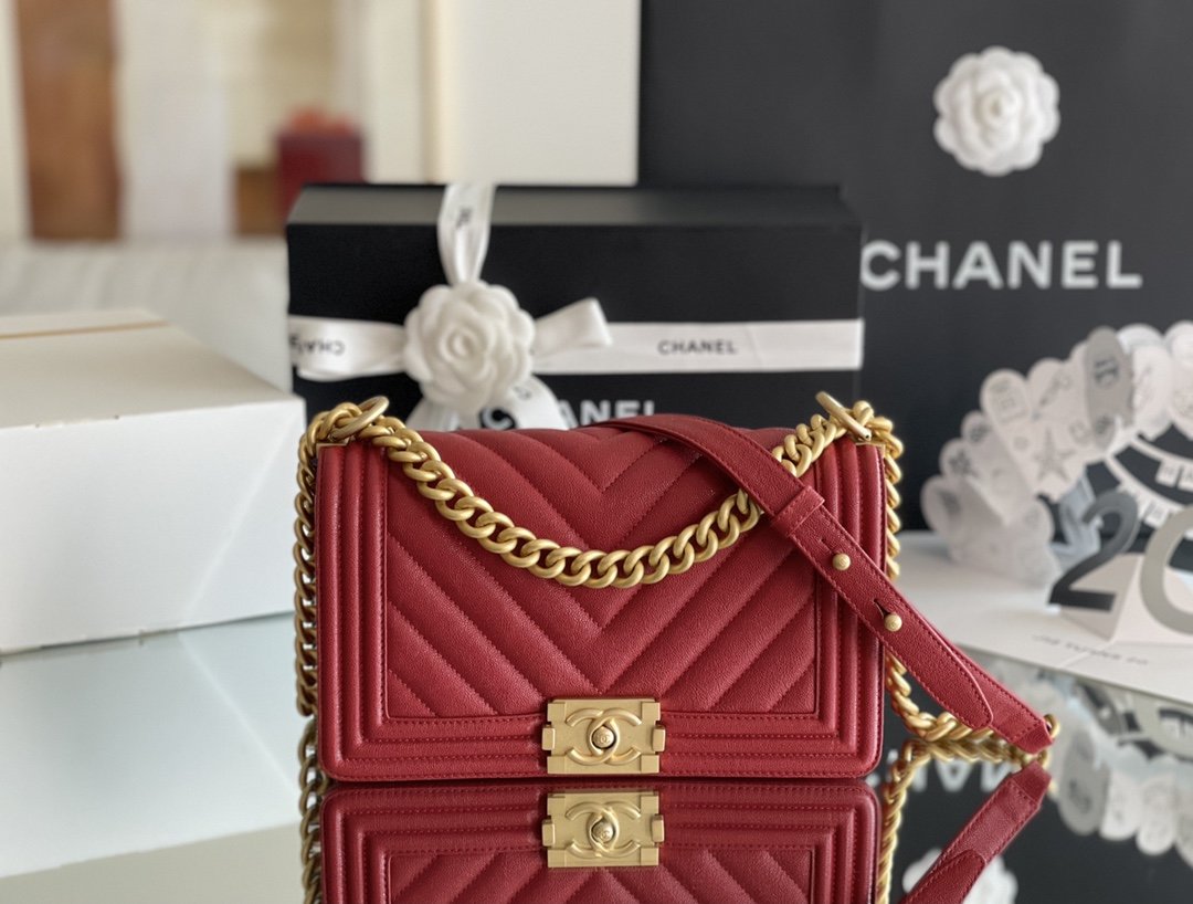 CHLMedium Boy Handbag Red For Women 9.8in/25cm A67086