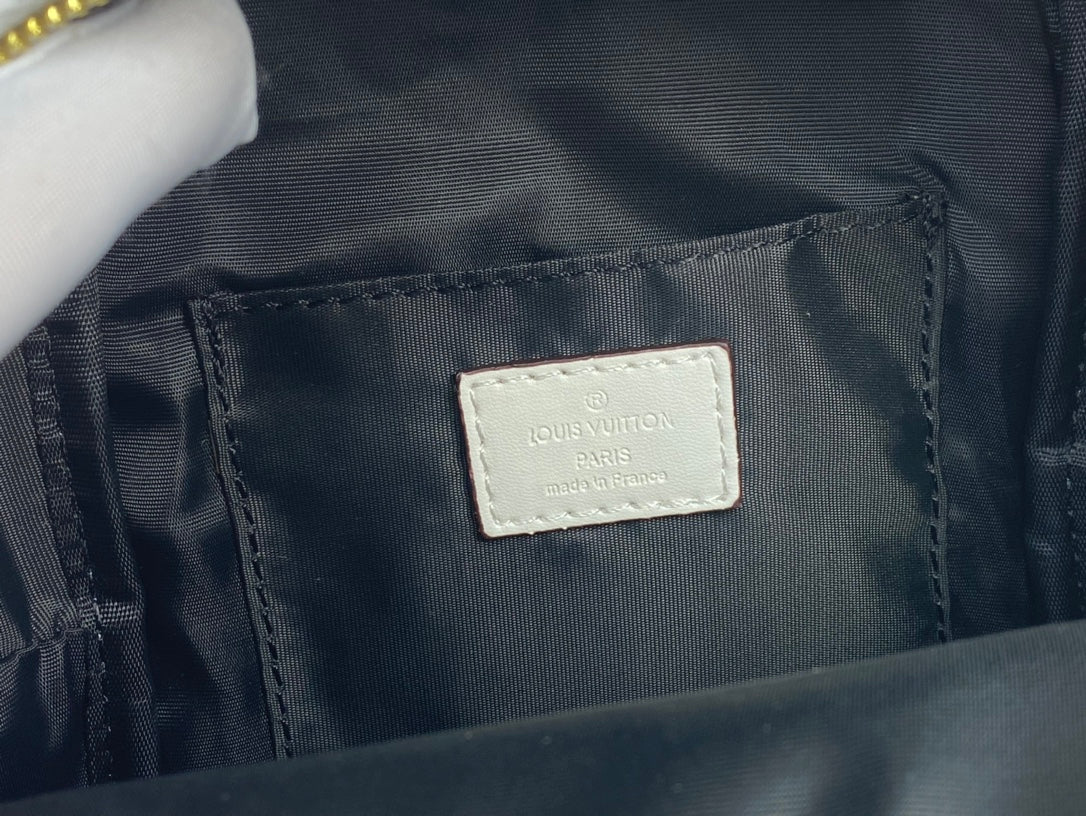 New 1:1 rep Lux Bags LUV 900