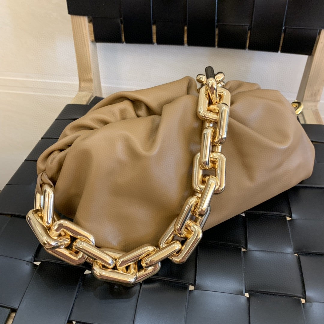 Top Quality Chain Pouch For Women 12.2in/31cm In Camel 620230VCP402618