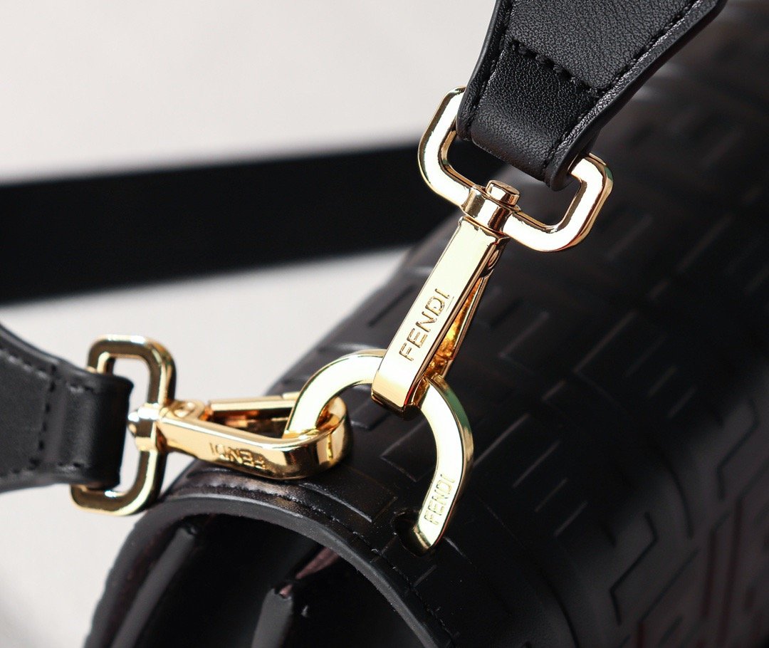 EN - New 1:1 rep  Bags FEI 070