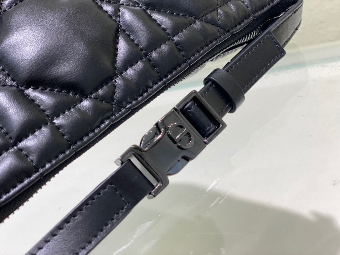 Top Quality MeTop Qualityum DYORTravel Nomad Pouch Black, For Women, Womens Handbags 8.5in/22cm CD S5554BMIG_M900