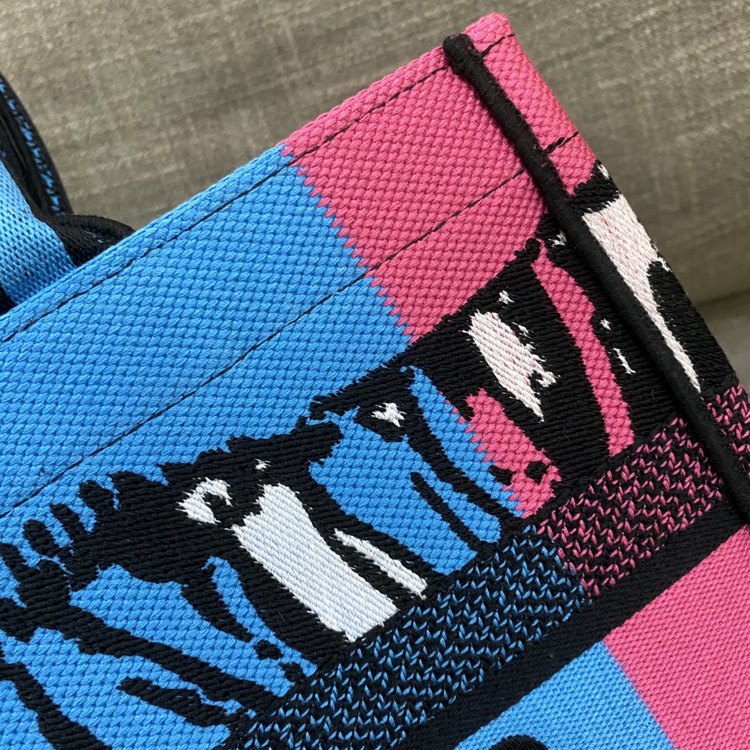 Top Quality MeTop Qualityum Book Tote Bright Blue and Bright Pink D-Jungle Pop Embroidery, Blue/Pink, For Women Womens Handbags, 36cm CD M1296ZRON_M888