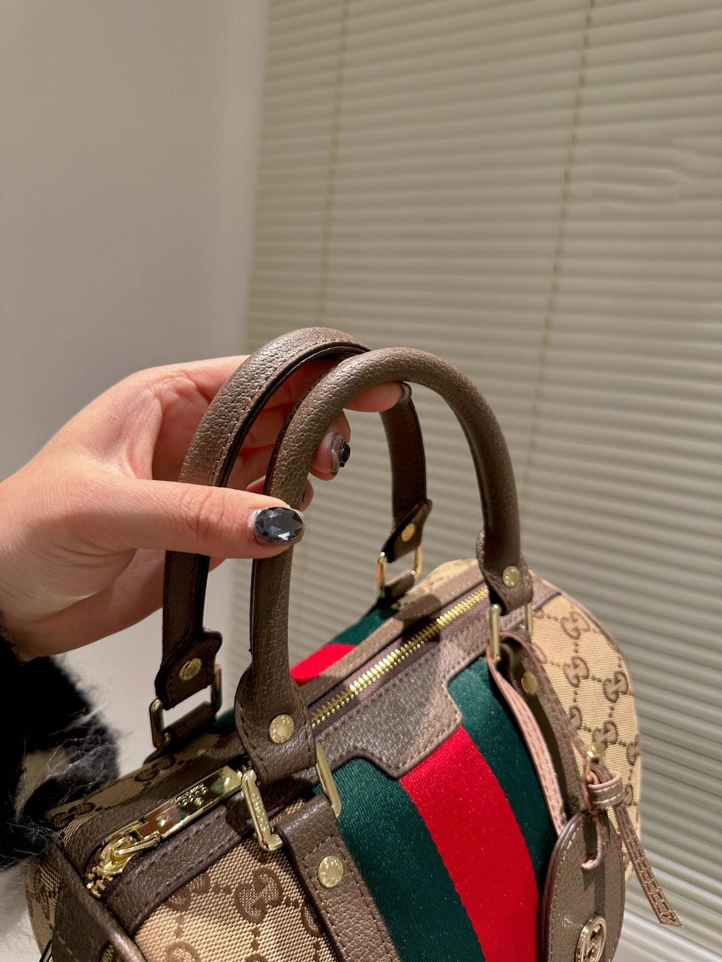 EN - New 1:1 rep  Bags GCI 523