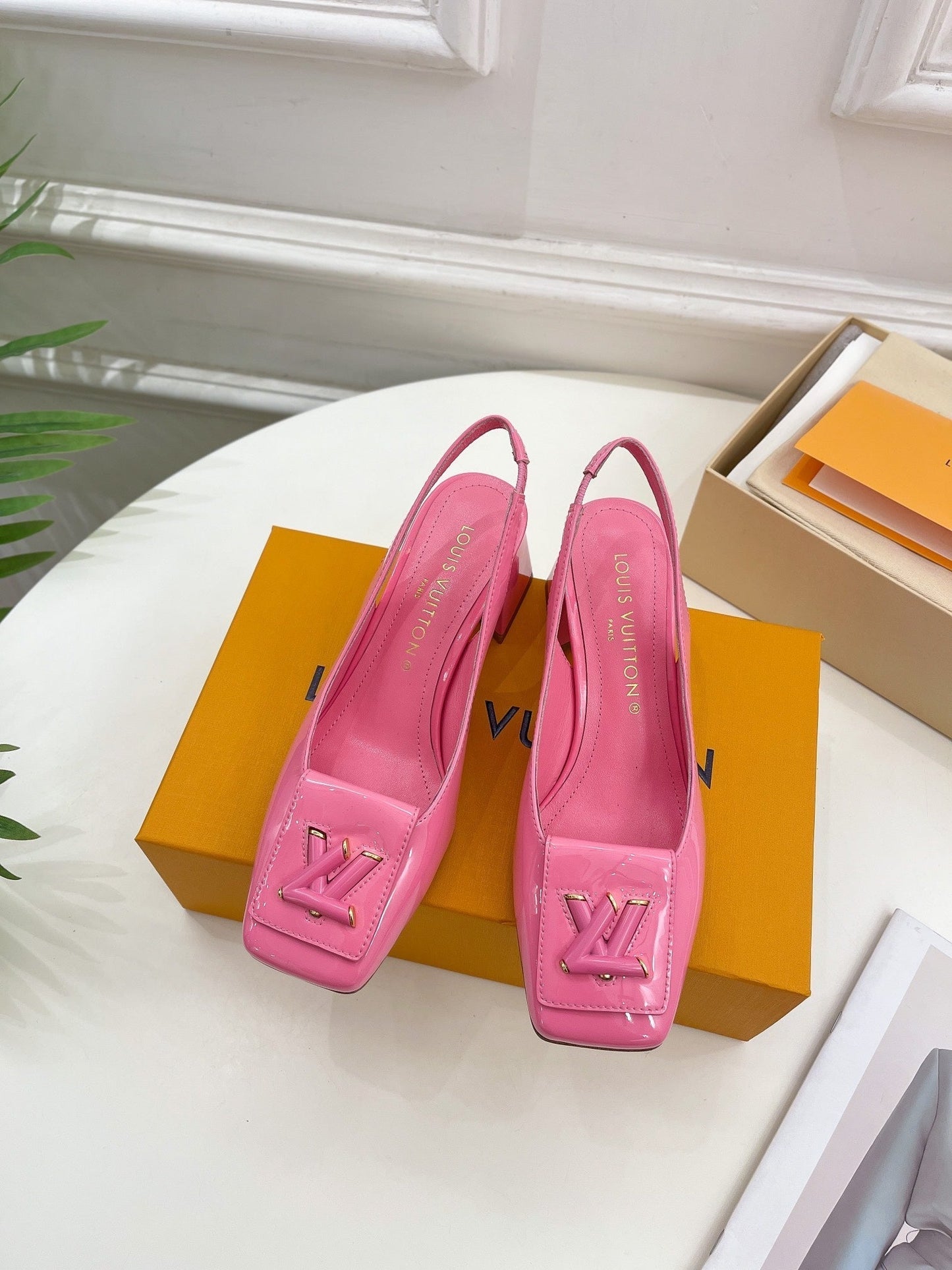New 1:1 rep LUV High Heel Shoes 029