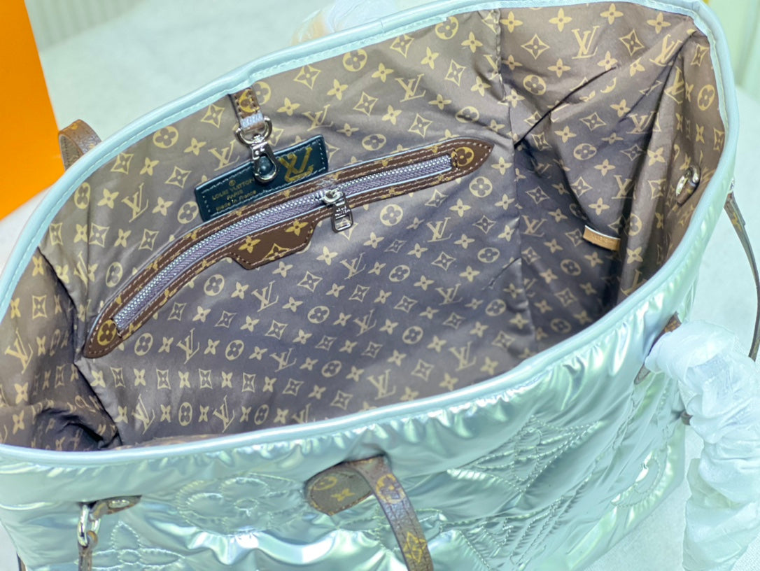 EN - New 1:1 rep Bag LUV 624