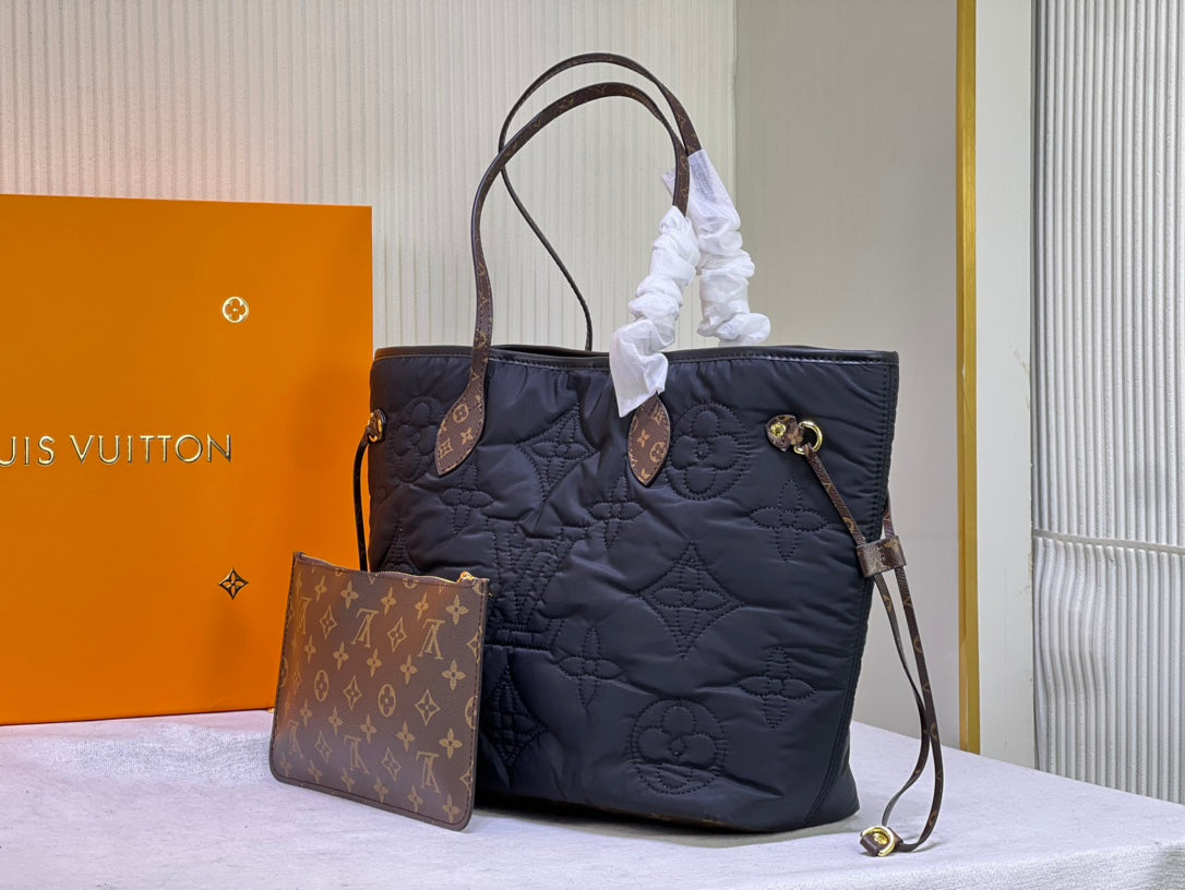 EN - New 1:1 rep Bag LUV 623