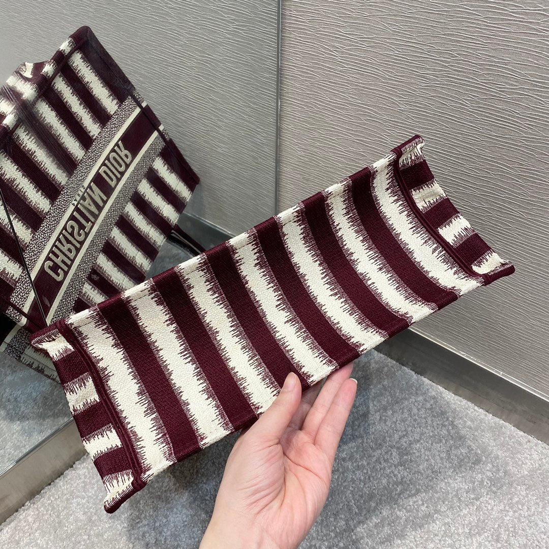Top Quality MeTop Qualityum Book Tote Red D-Stripes Embroidery For Women 36cm/16.5in CD