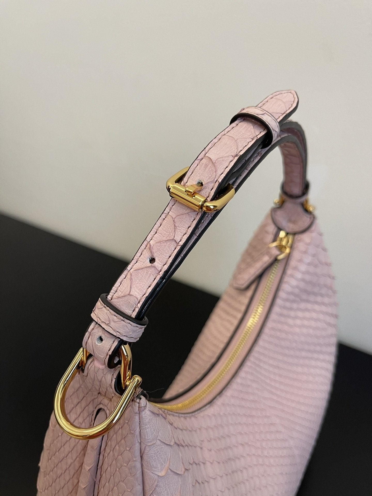 Top QualityTop Quality Top QualityTop Qualitygraphy Pale pink Python Small Bag For Woman 29cm/11in 8BR798AHN2F1HKJ