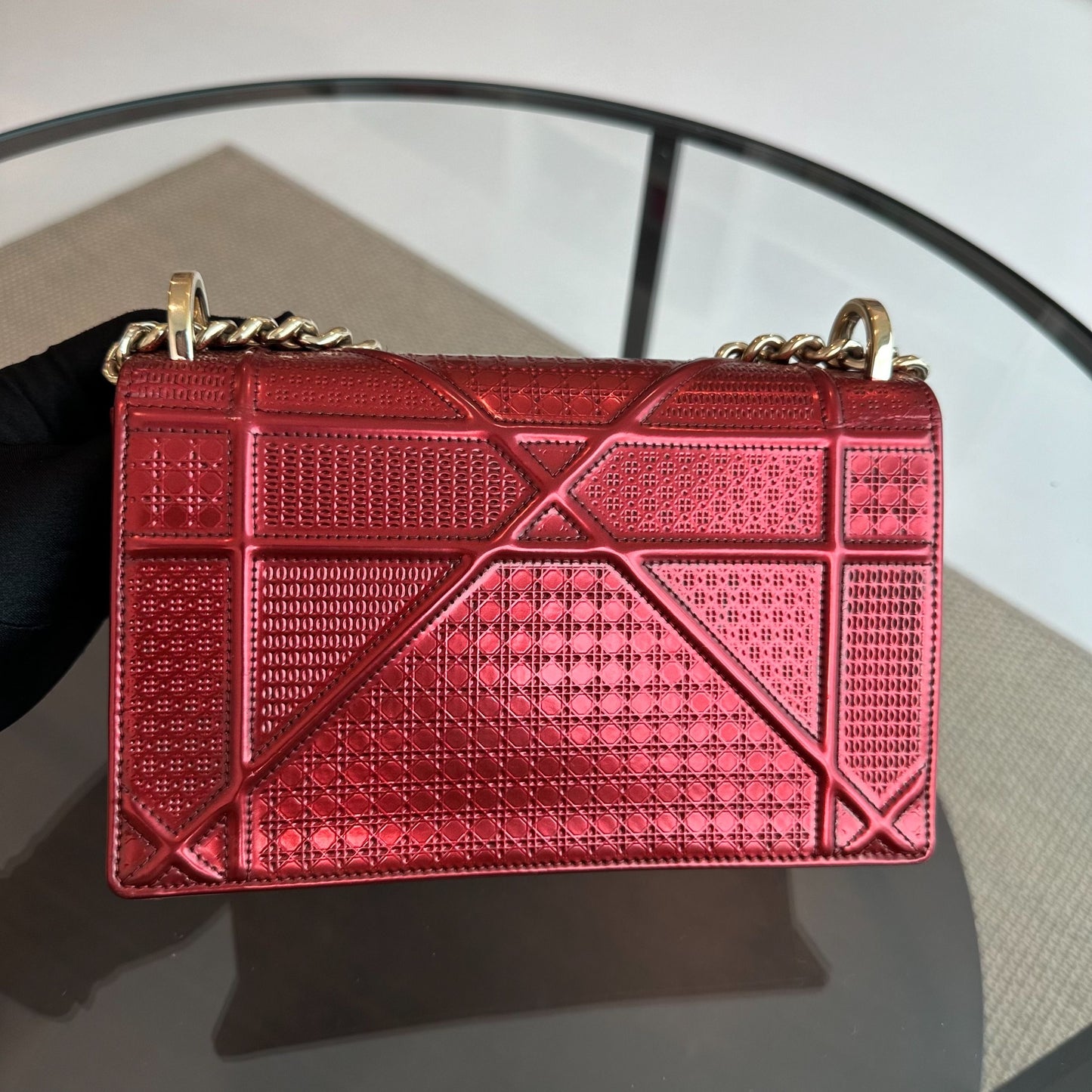 Diorama Small Metallic Ama Micro-Cannage Red GHW