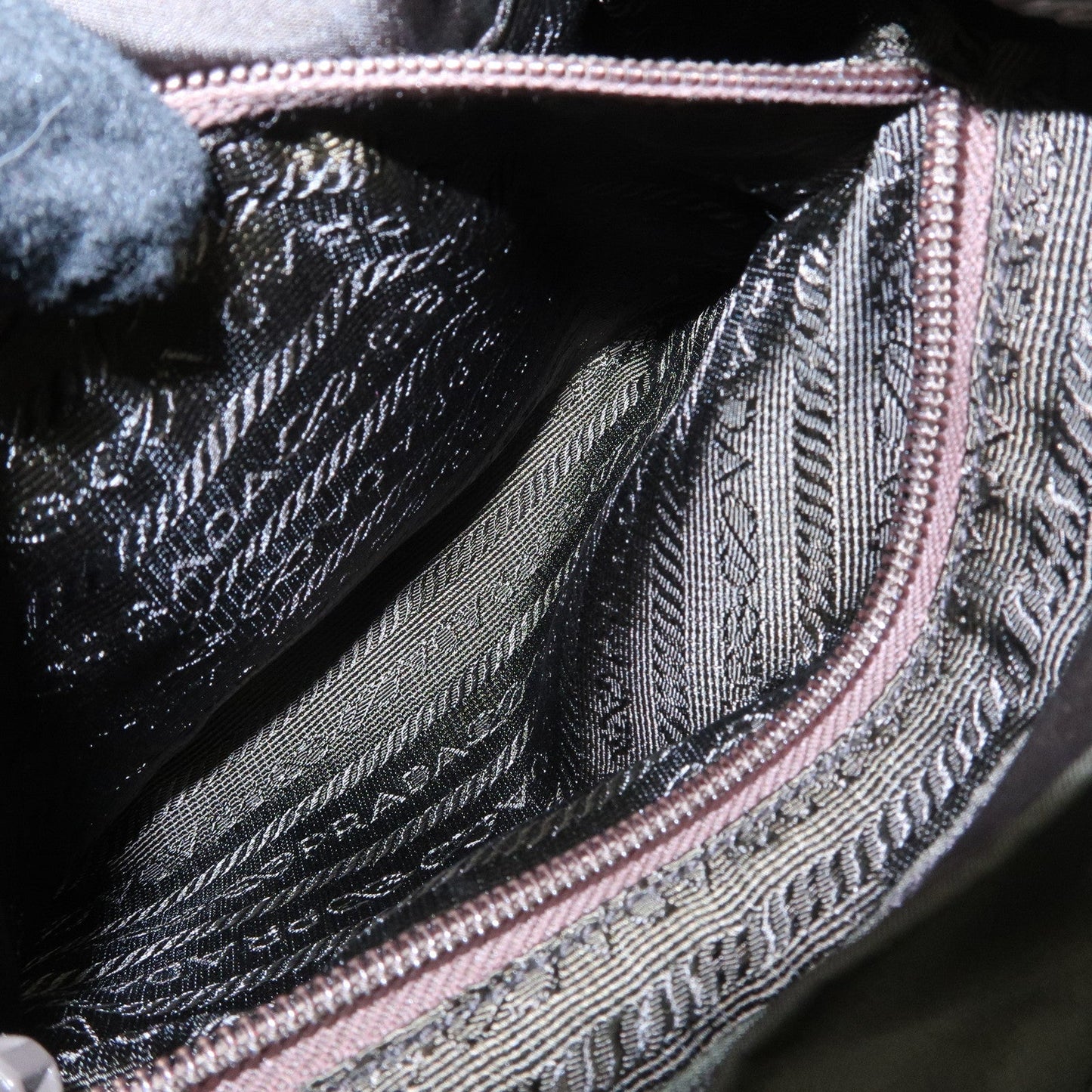 PRADA  Triangle Logo Leather Nylon BackPack B5885F  d