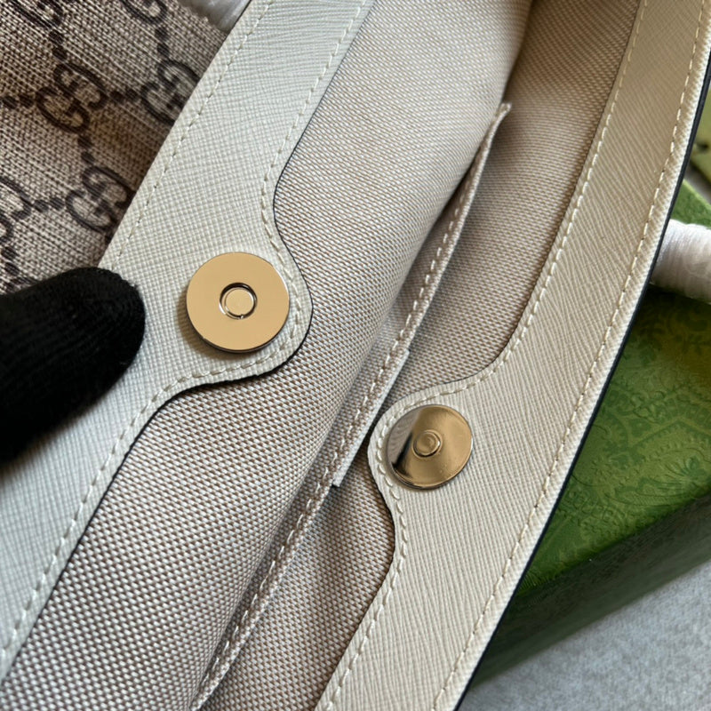 Top Quality -  Bags - 1679