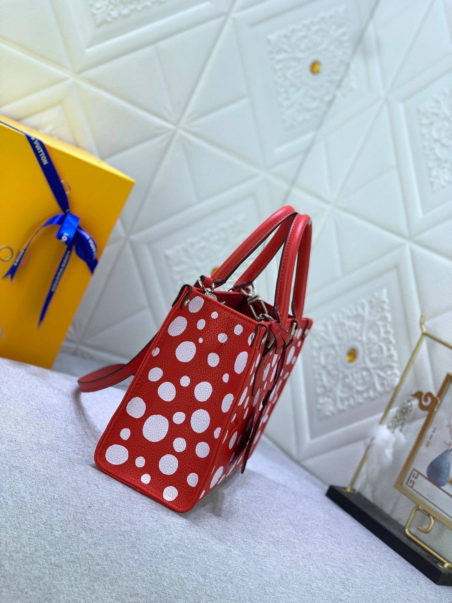 EN - New 1:1 rep Bag LUV 636