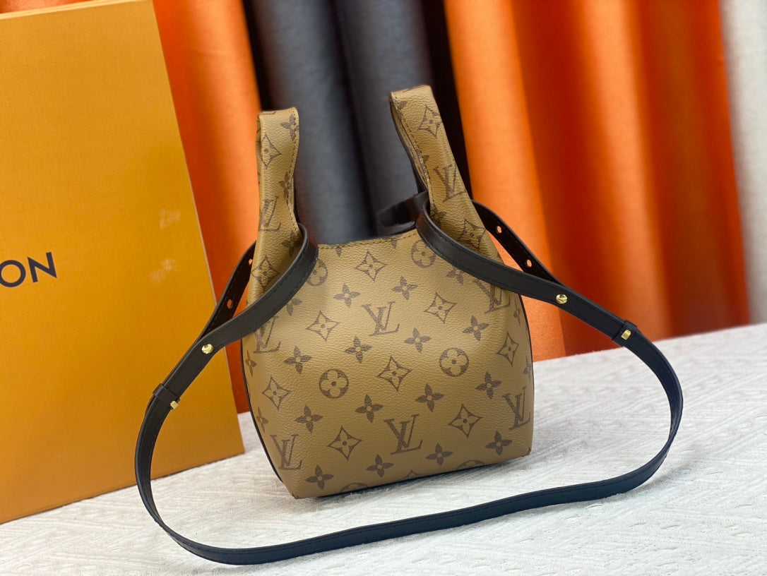 New 1:1 rep Lux Bags LUV 890