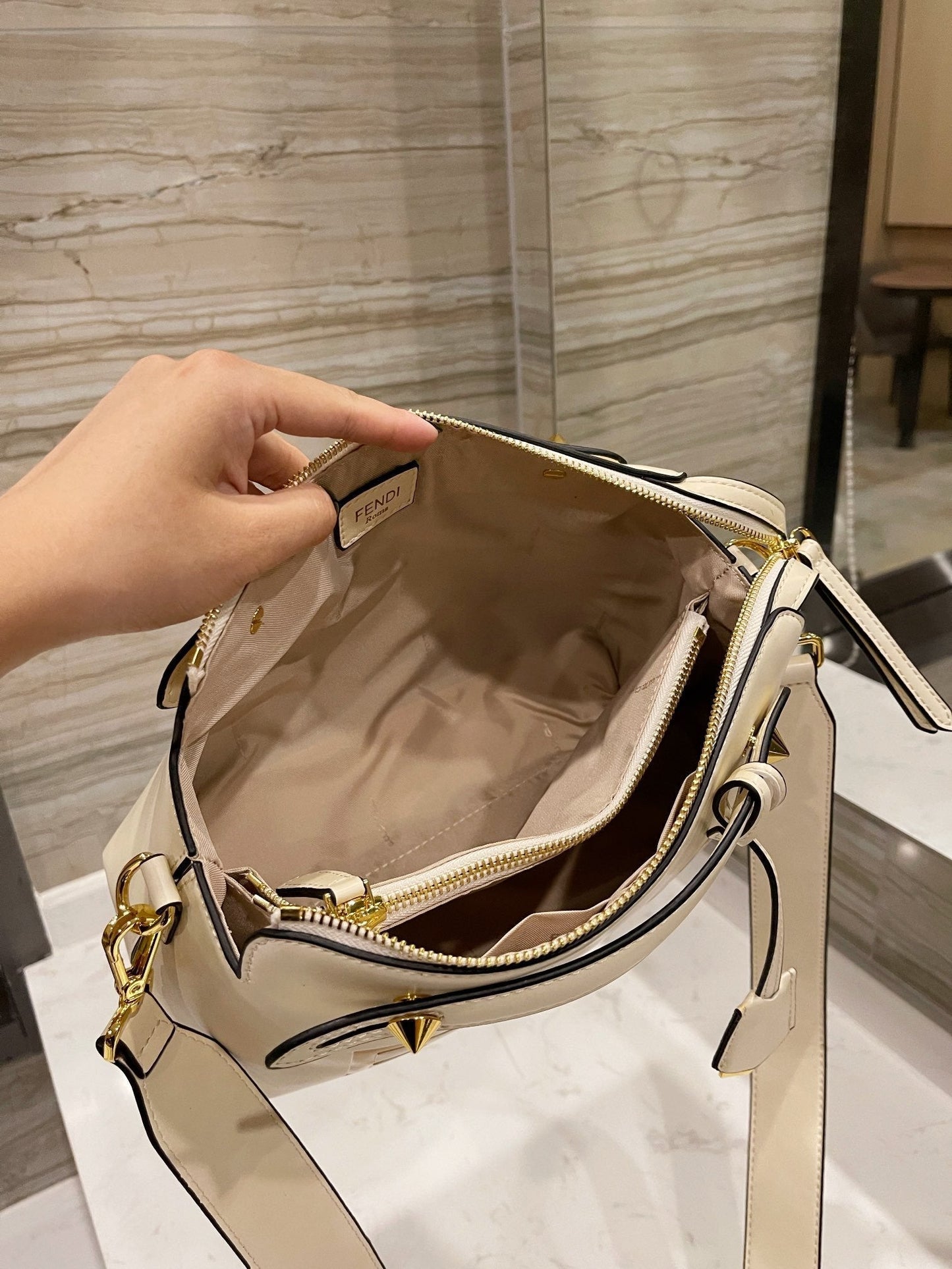 EN - New 1:1 rep  Bags FEI 217