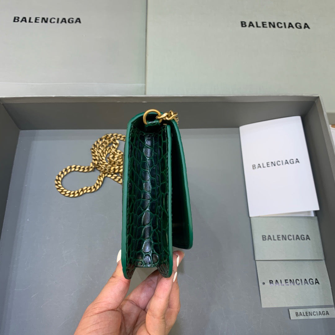 Top Quality Croc Embossed Patent B Bag With Chain In Green, For Women,  Bags 7.9in/20cm