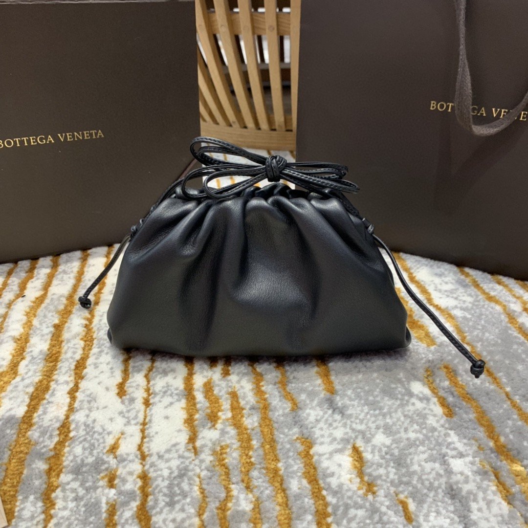 Top Quality Mini Pouch For Women 8.6in/22cm In Black 585852VCP401229
