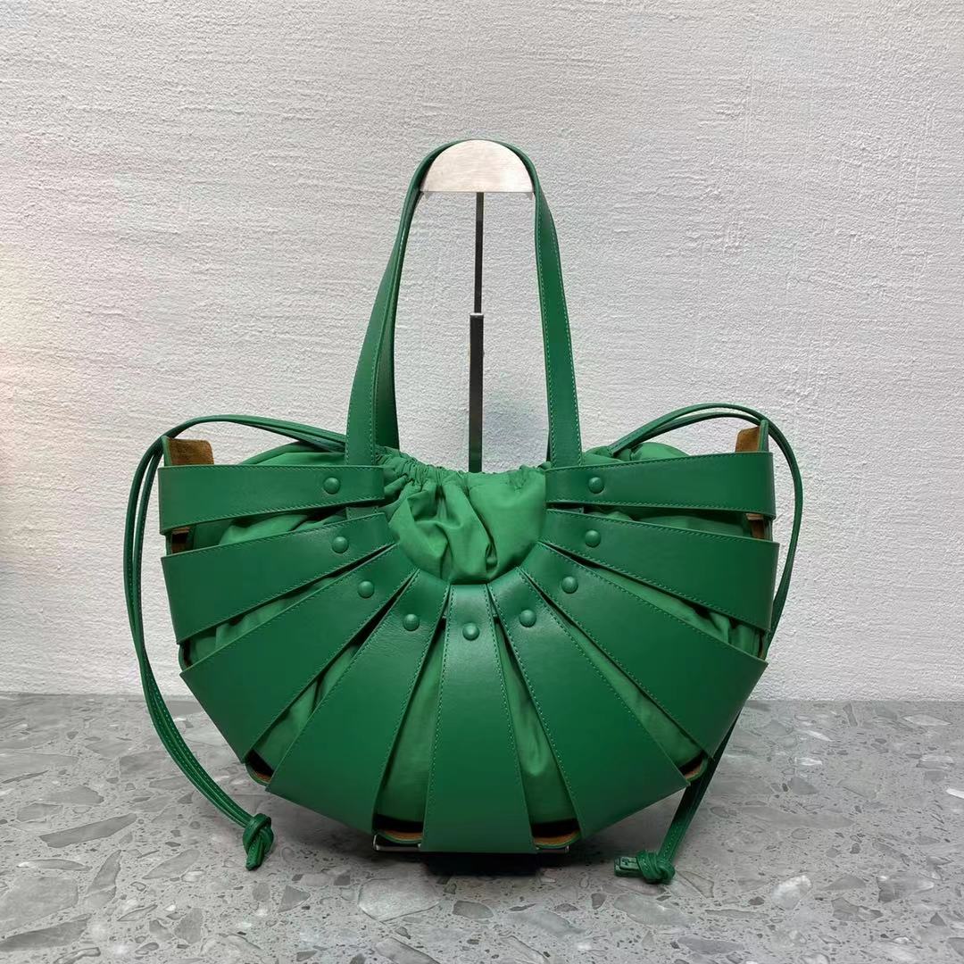 Top Quality MeTop Qualityum Shoulder Bag Green, For Women, Women’s Bags 8.6in/22cm