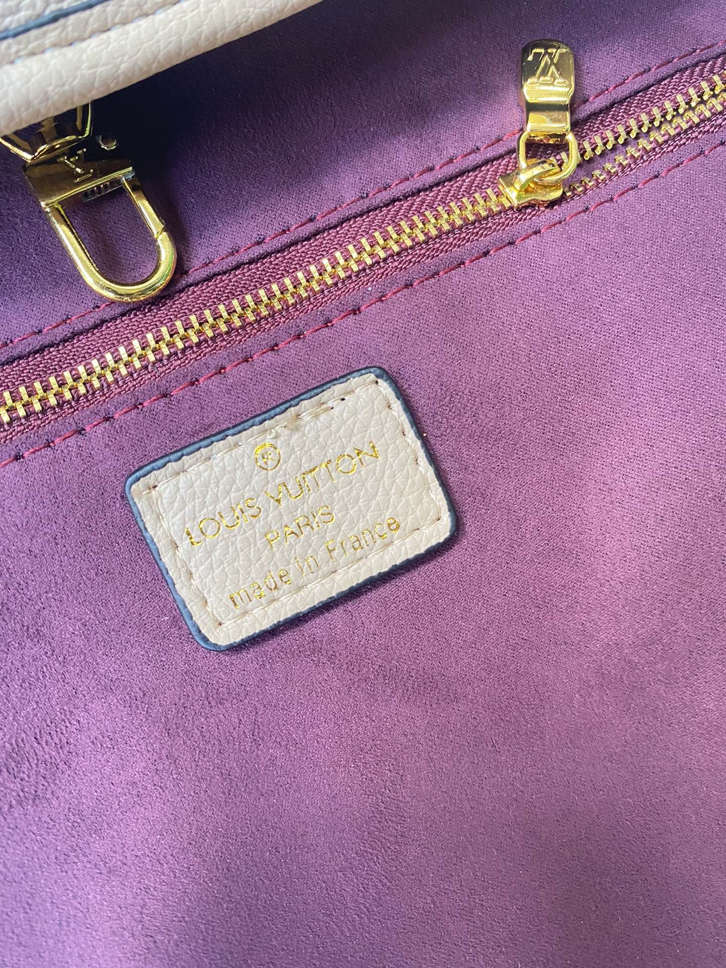 EN - Luxury Bags LUV 791
