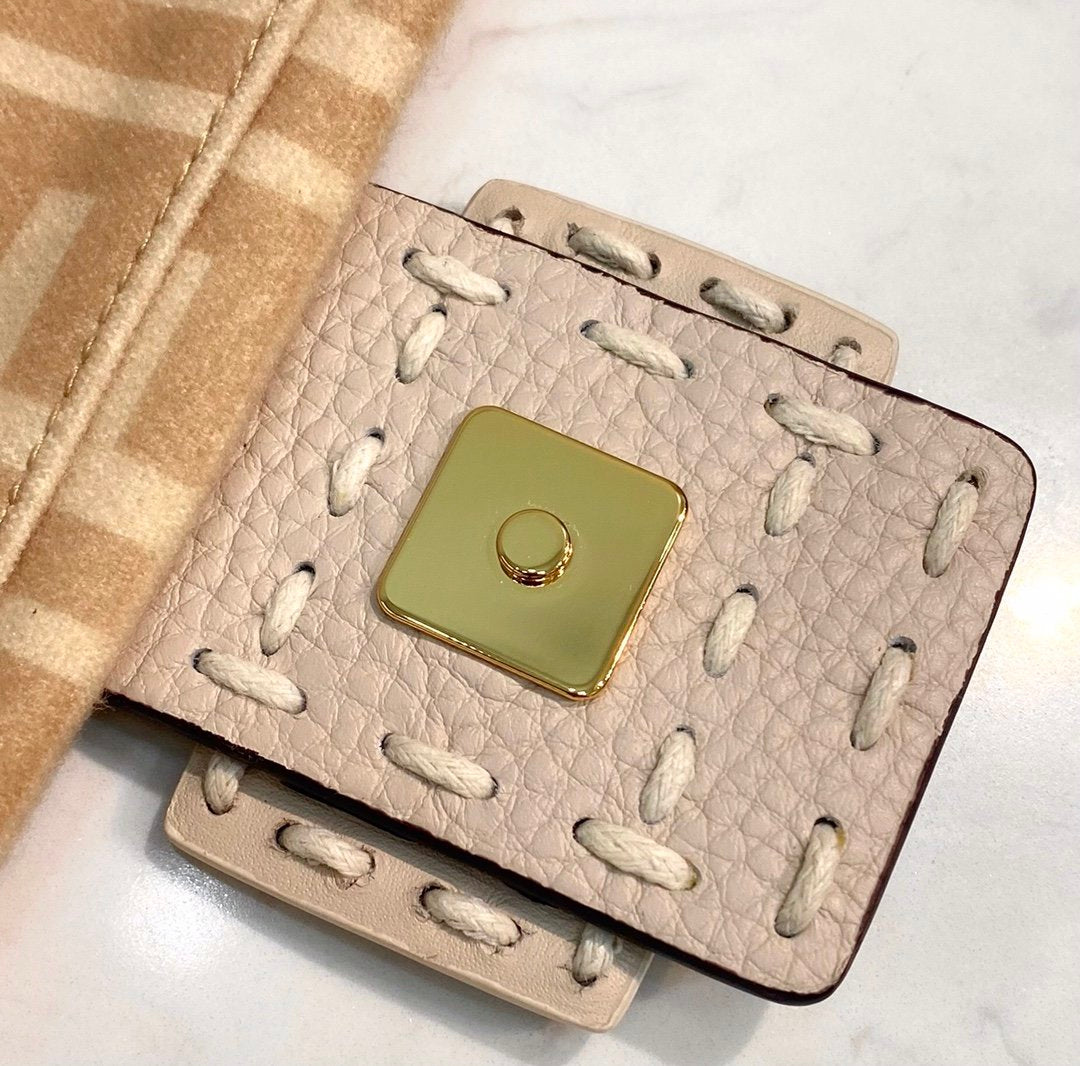 Top QualityTop Quality Baguette 1997 Wool Bag Beige For Women, Women’s Handbags, Shoulder Bags 10in/27cm FF 8BR792