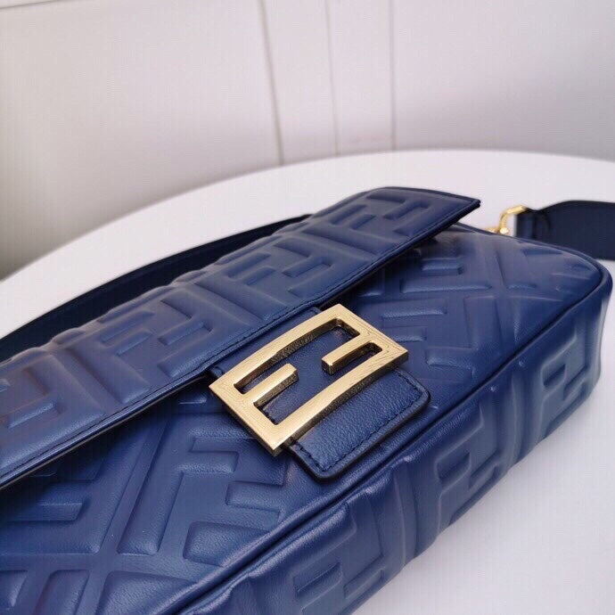 Top QualityTop Quality Baguette Chain Midi Medium Dark Blue Bag For Woman 26cm/10in