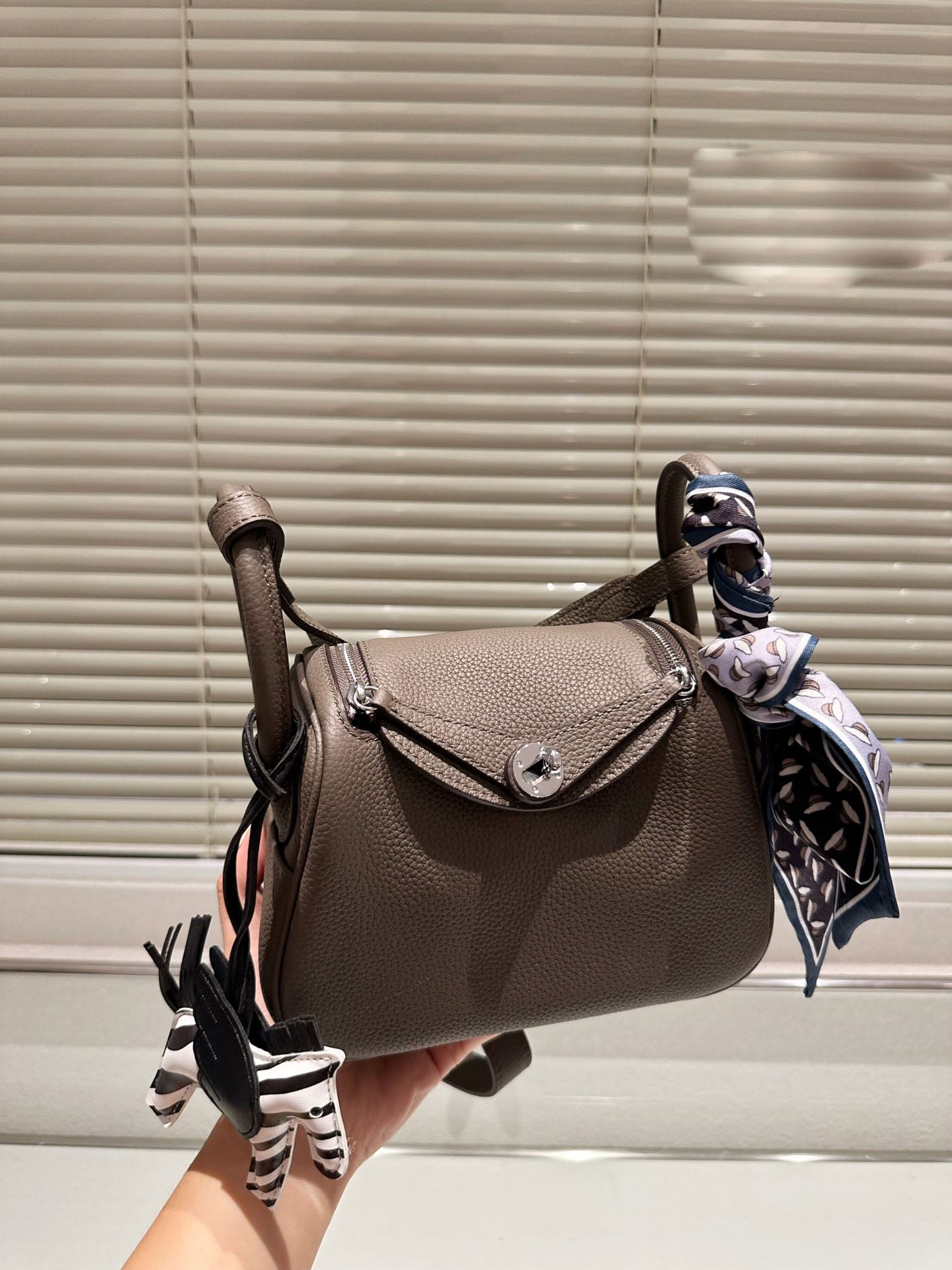 EN - New 1:1 rep  Bags HM 143
