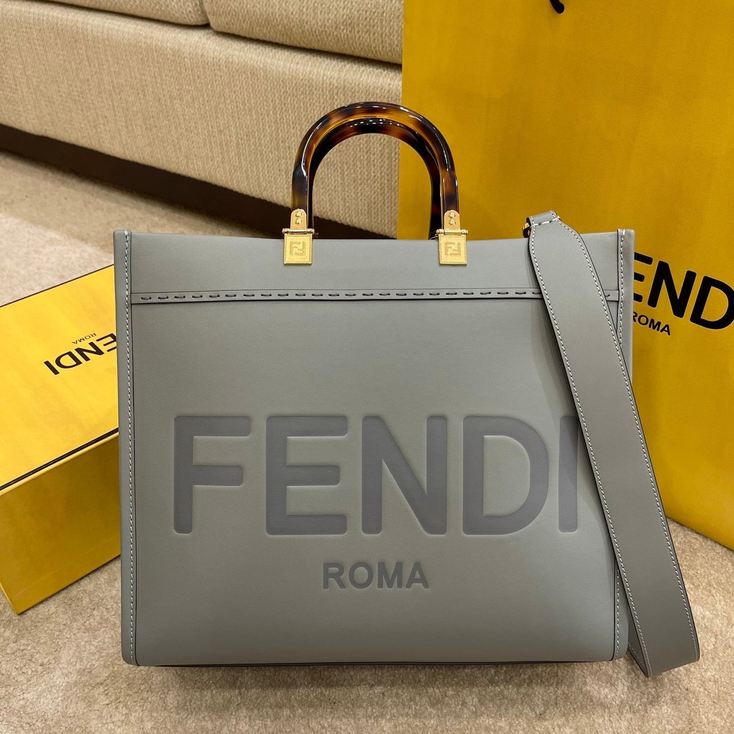 FI Tote Bag Grey For Women, Wonmen’s Bags 13.8in/35cm FF 8BH386ATop QualityLF1BZC