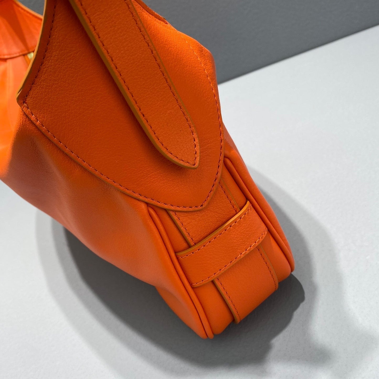 Top Quality Medium Romy In Supple Orange For Women 13in/34cmÂ 