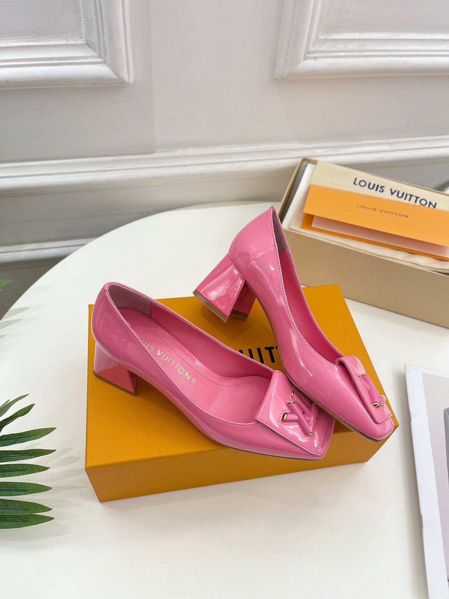New 1:1 rep LUV High Heel Shoes 035