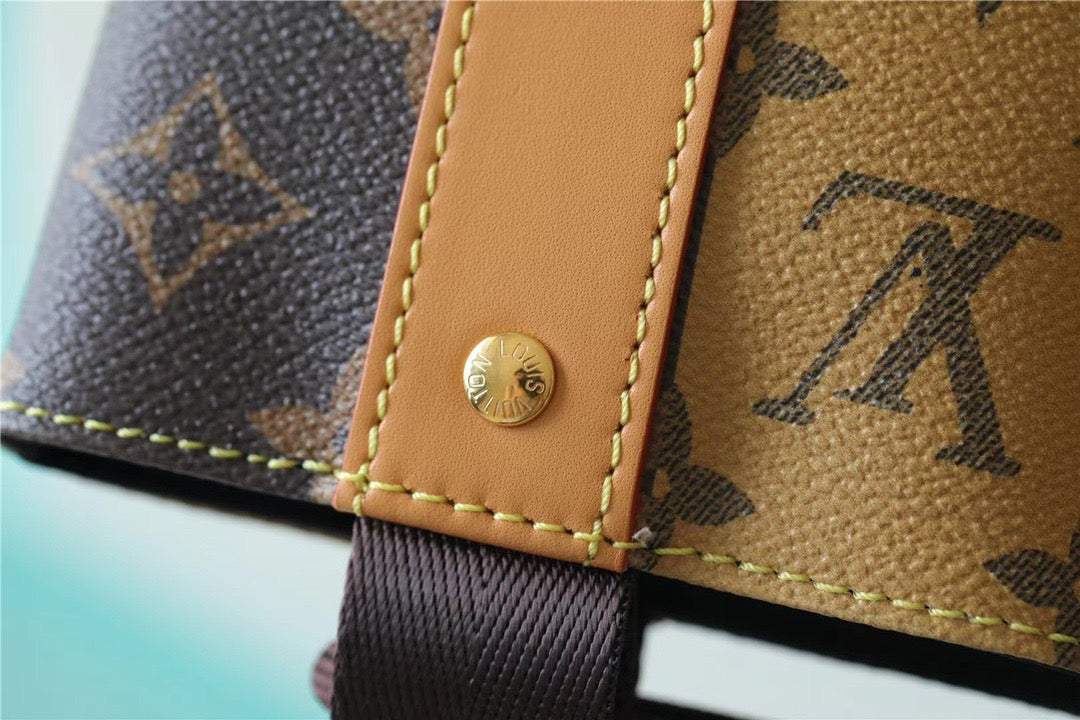 Top Quality Randonee Messenger Monogram Stripes Brown For Men, Bags, Shoulder And Crossbody Bags 10.4in/26cm Top Quality M45968