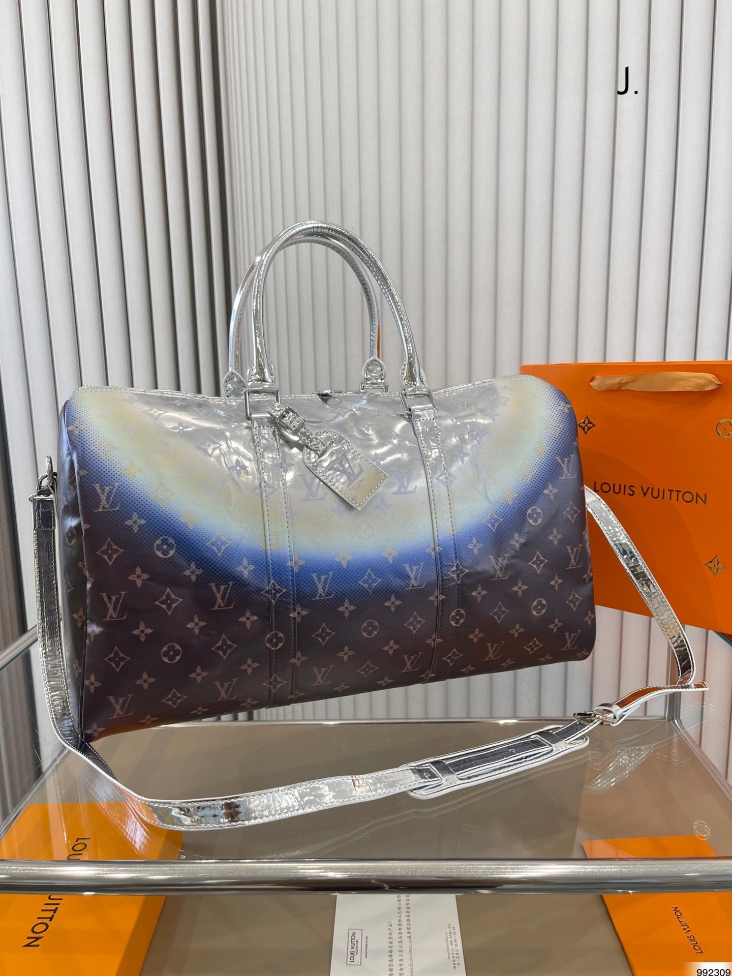 EN - New 1:1 rep  Bags LUV 657
