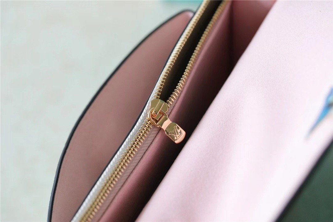 Top Quality Mylockme Chain Pochette Grey For Women,  Shoulder and Crossbody Bags 7.5in/19cm Top Quality 