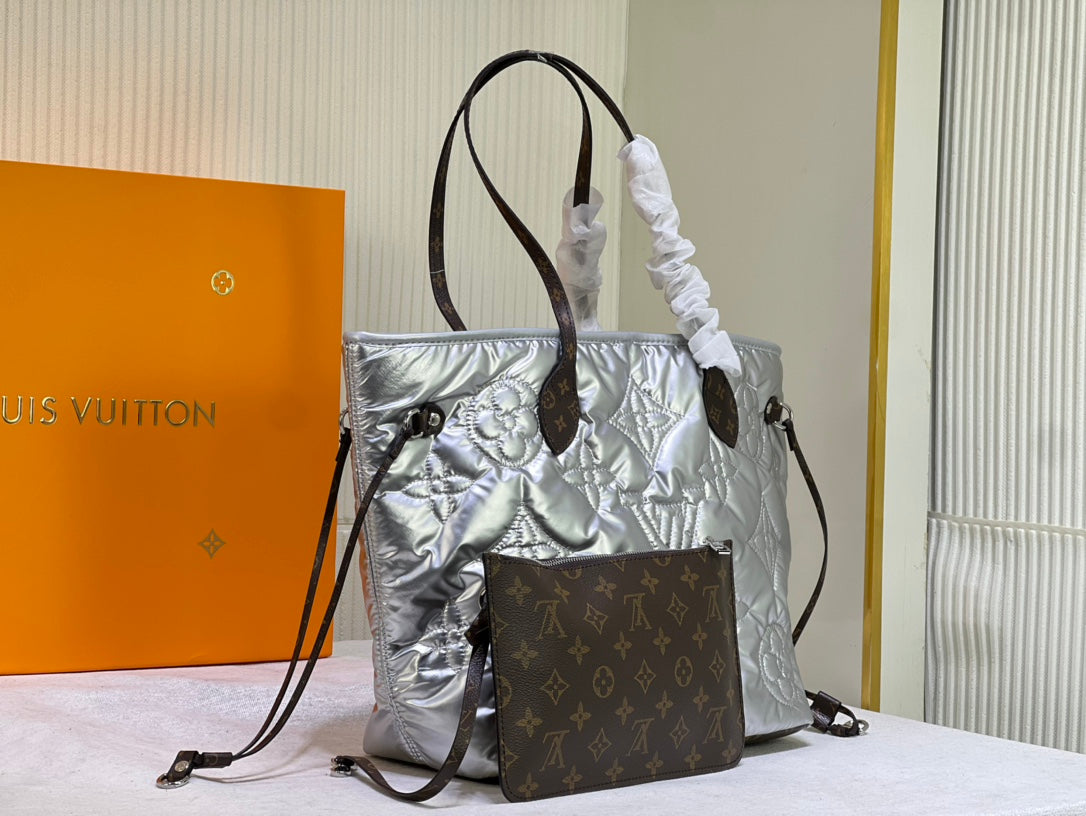 EN - New 1:1 rep Bag LUV 624