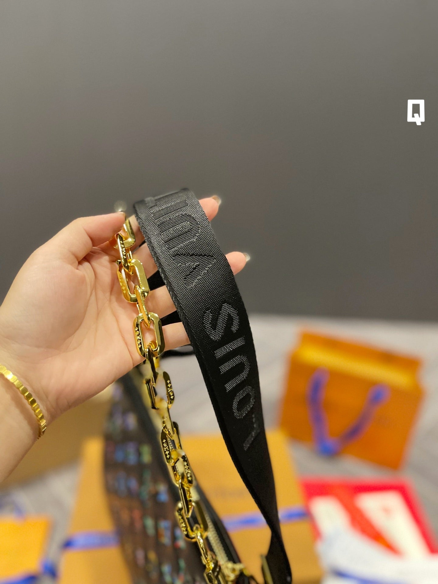 EN - New 1:1 rep Lux Bags LUV 552