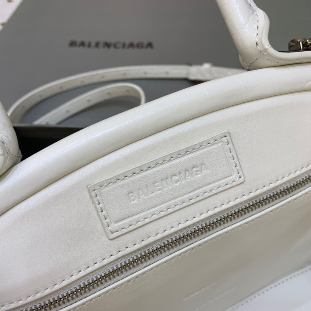 Top Quality Small ETop Qualitytor  Bag In White, For Women,  Bags 13in/33cm