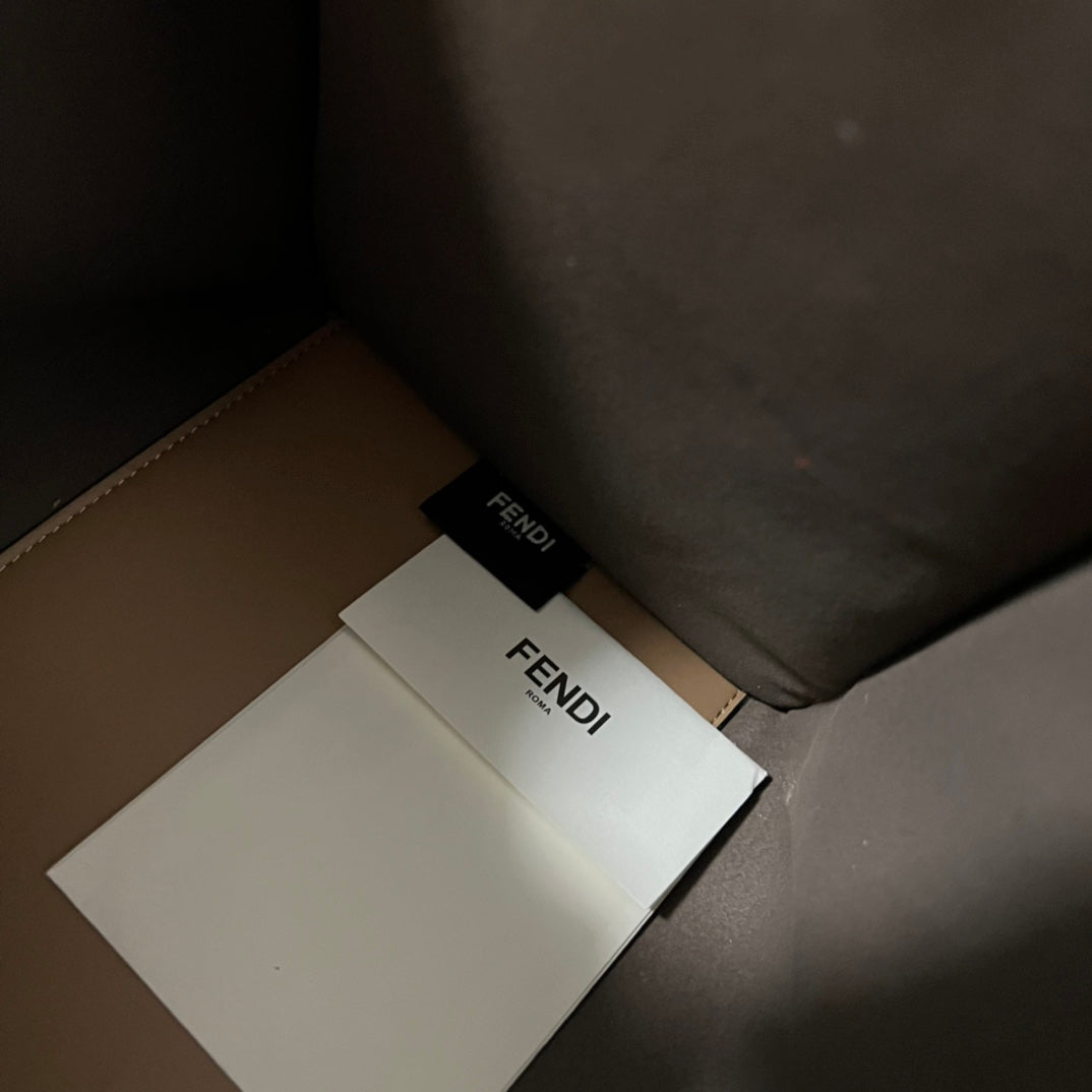 EN - New 1:1 rep Lux Bags FEI 261