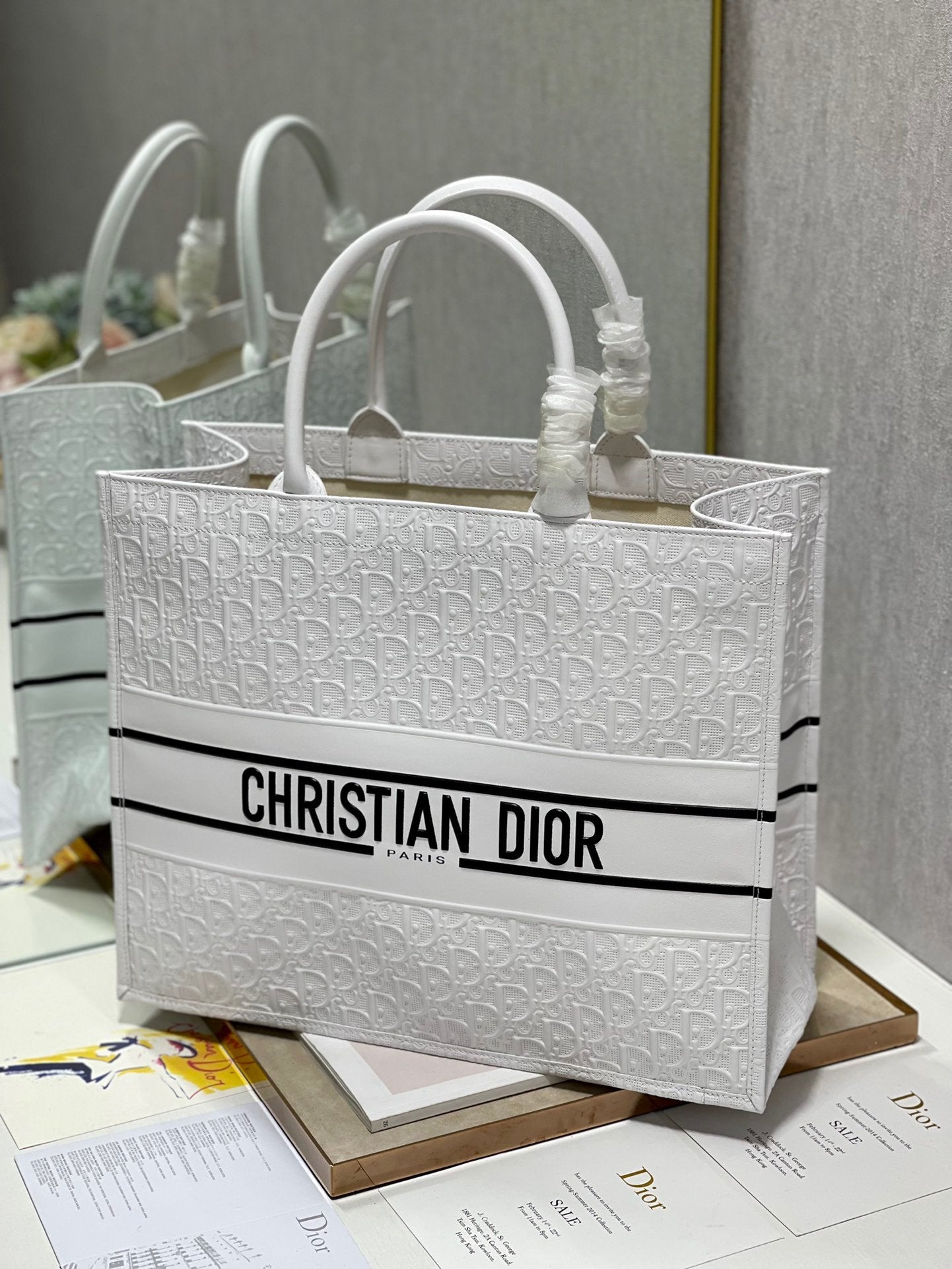 Top Quality Large Book Tote White, For Women, Womens Handbags 16.5in/42cm CD