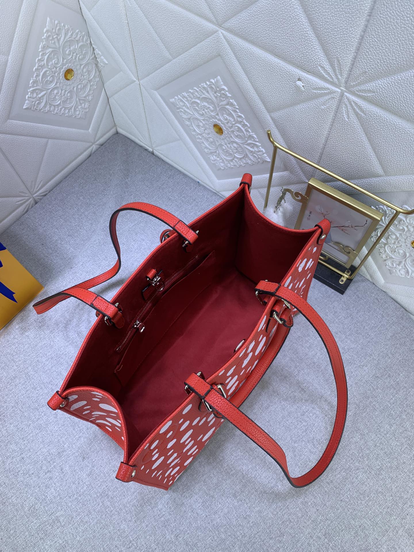 EN - New 1:1 rep Bag LUV 633