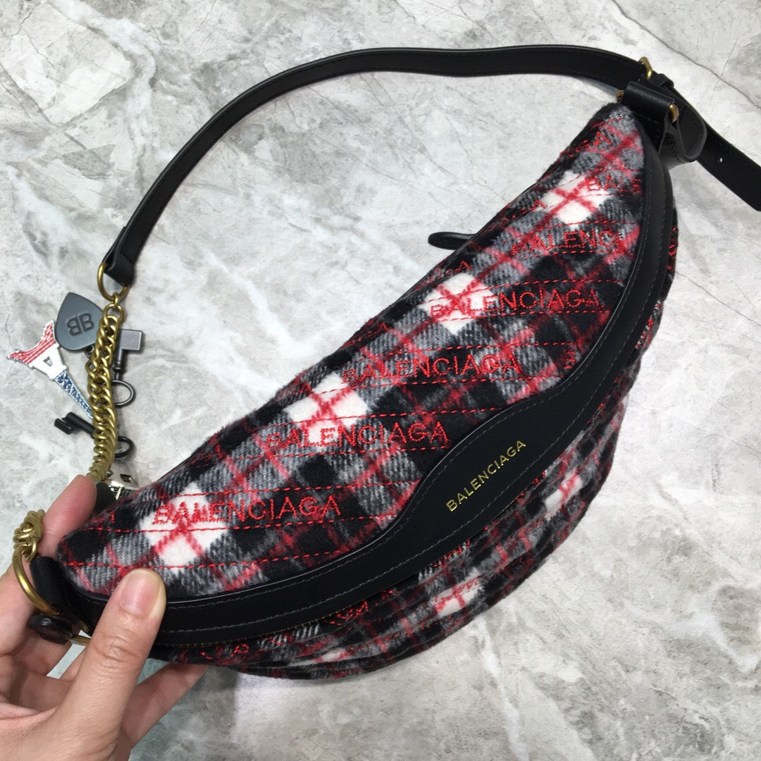 Top Quality Souvenir XXS Belt Bag In Checkered Red, For Women,  Bags 11.8in/30cm