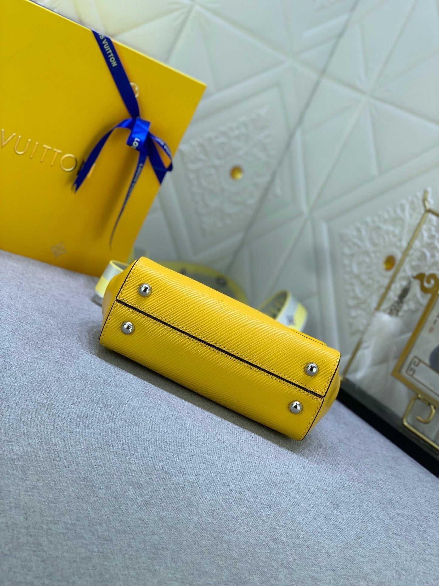 New 1:1 rep Lux Bags LUV 889