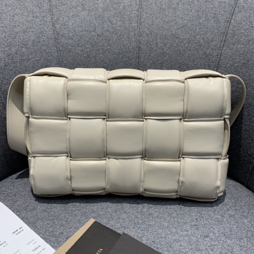 Top Quality Padded Cassette Bag For Women 10.2in/26cm In Chalk 591970VCQR19143
